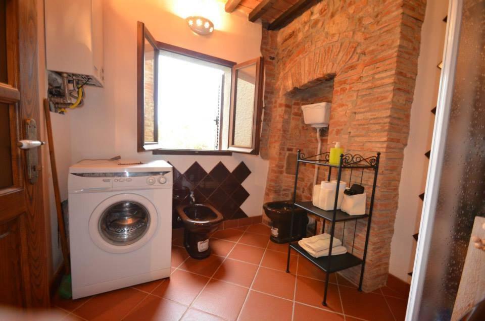 La Divina Dimora Il Castello Degli Spiriti Magni Apartment Montepescali ห้อง รูปภาพ