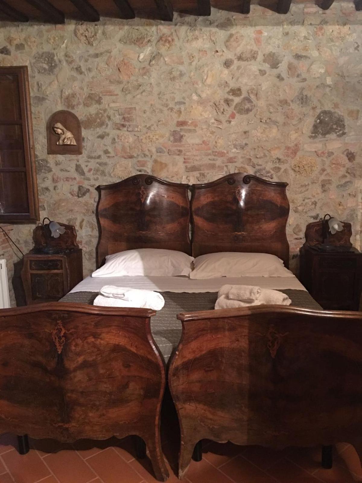 La Divina Dimora Il Castello Degli Spiriti Magni Apartment Montepescali ภายนอก รูปภาพ