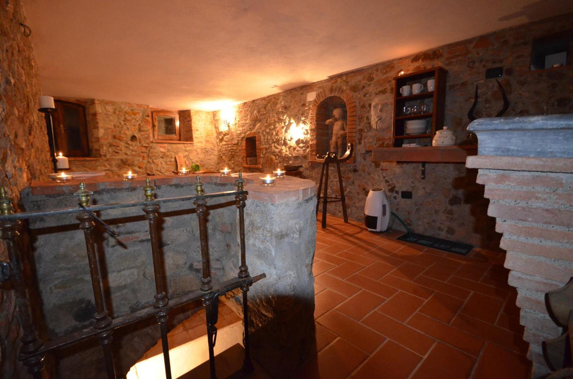 La Divina Dimora Il Castello Degli Spiriti Magni Apartment Montepescali ห้อง รูปภาพ