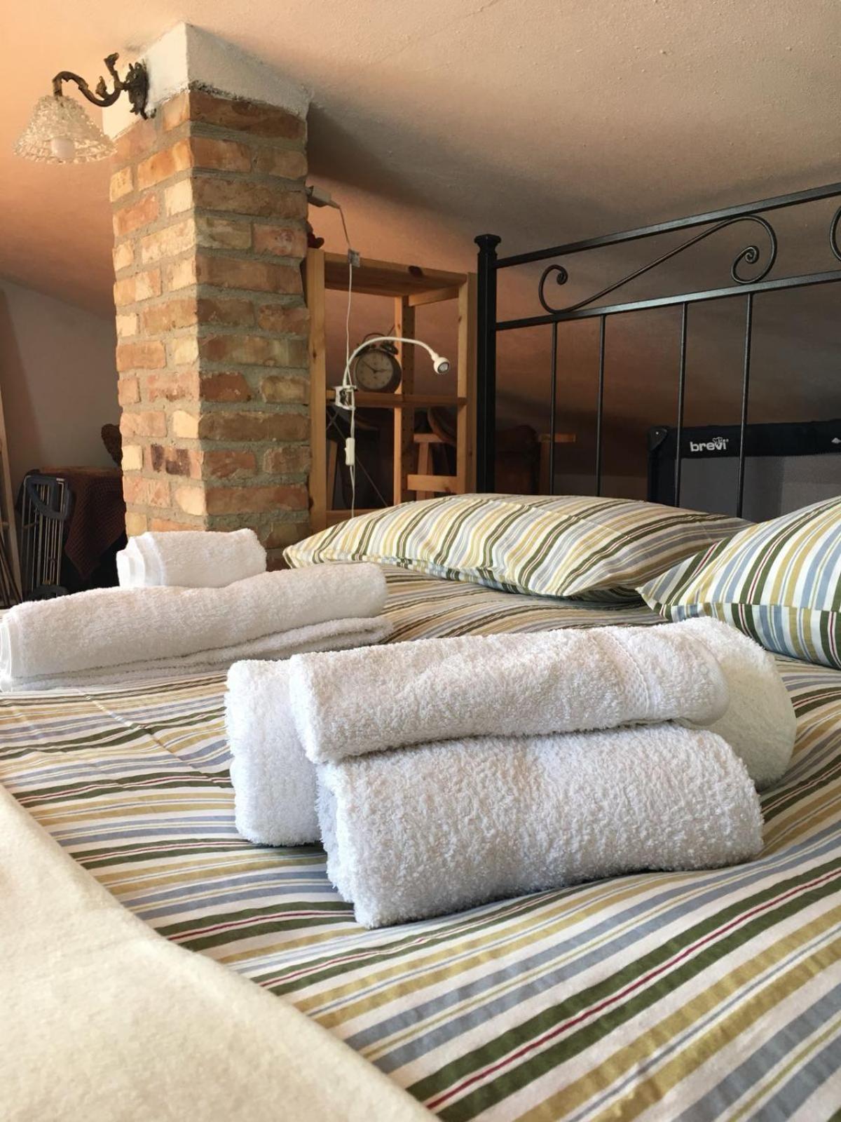 La Divina Dimora Il Castello Degli Spiriti Magni Apartment Montepescali ภายนอก รูปภาพ